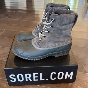 Sorel Youth Cheyanne II lace waterproof boot size 7 color “Major”